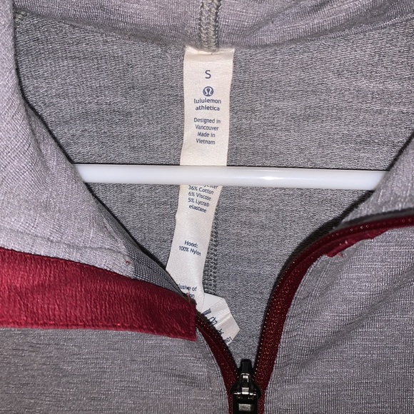 Lululemon hoodie/sweatshirt grey with maroon accents size Small. - Picture 4 of 5